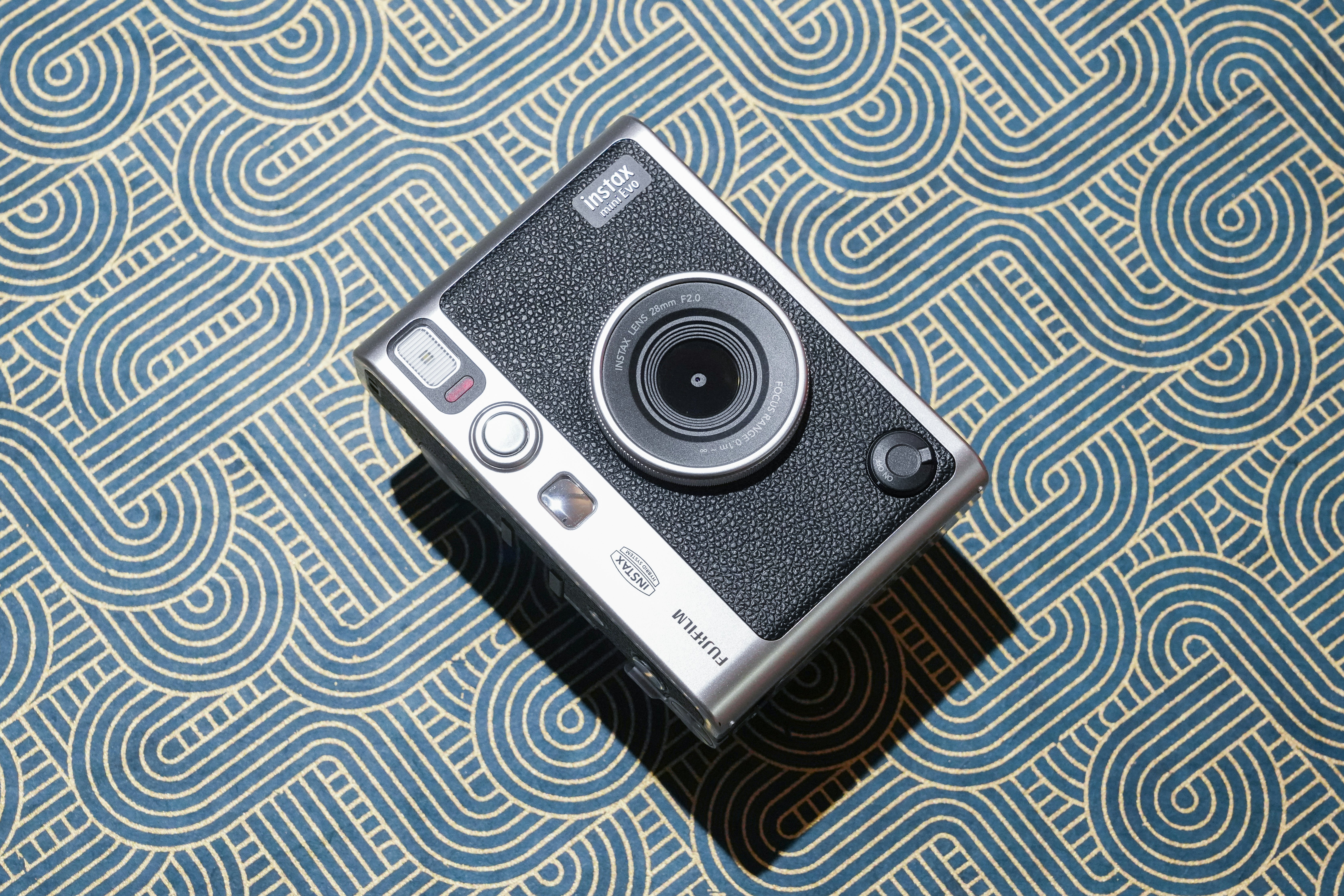 Fujifilm Instax Mini Evo goes old school