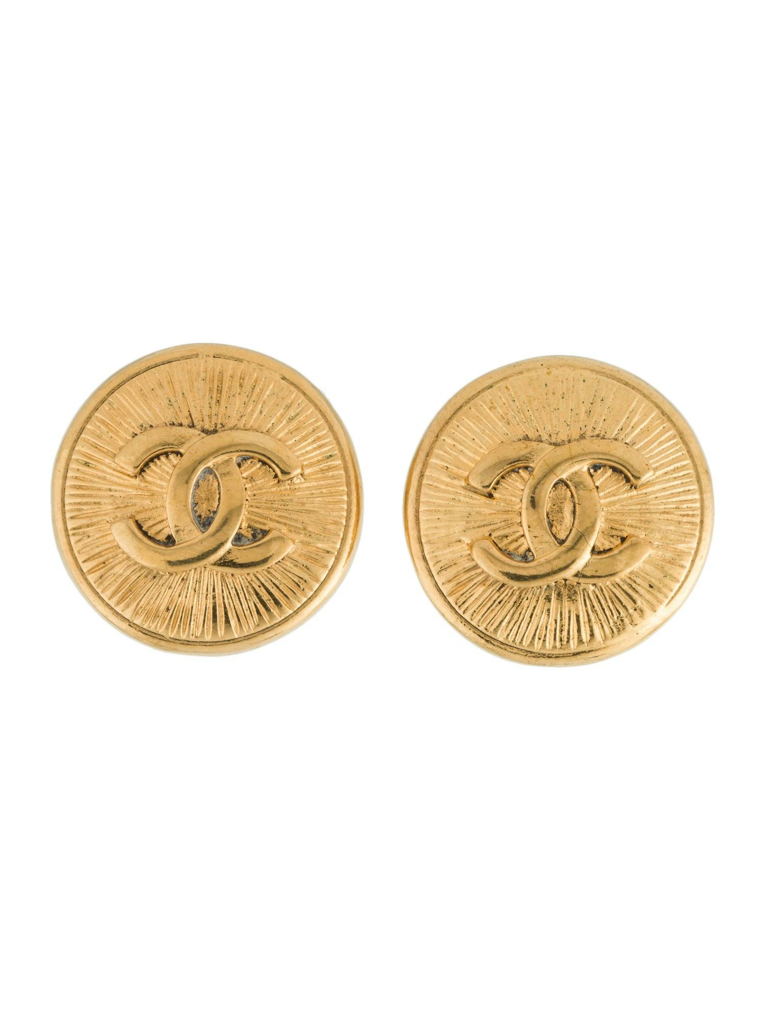 Chanel Vintage CC Clip-On Earrings
