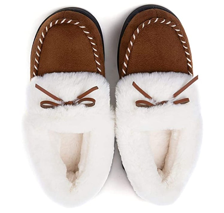 RockDove Women's Trapper Moc Memory Foam Slippers