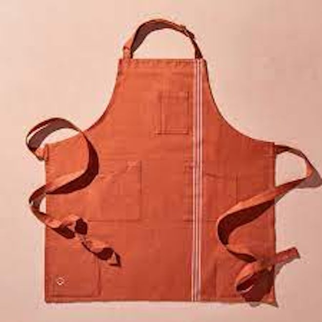 Valentine's day gift for him: apron from food2