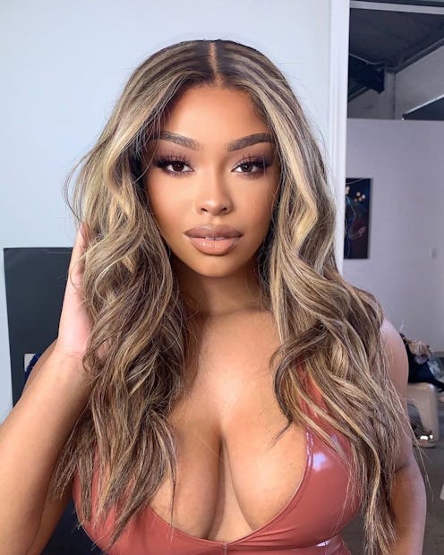 How to install a wig