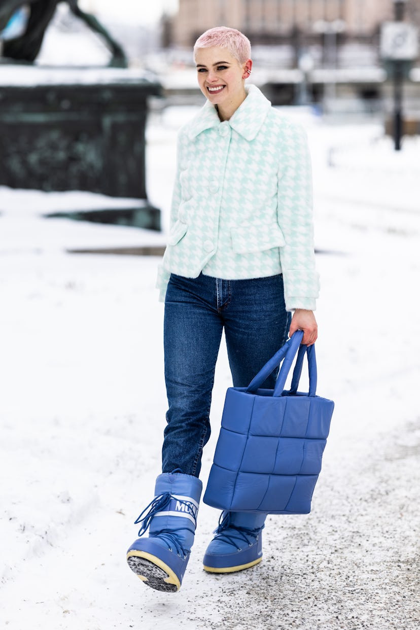 Cajsa Wessberg wears snow boots.