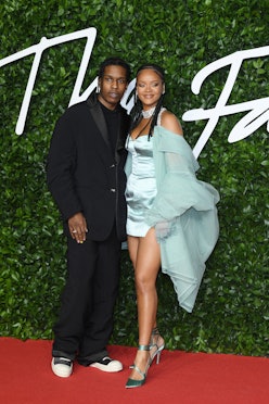 Rihanna's Pregnancy Announcement Outfit Featured A Ton Of Chanel
