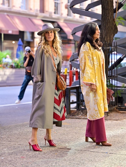 Sarah Jessica Parker and Sarita Choudhury filming 'And Just Like That...'