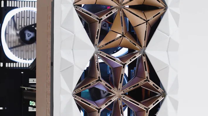 CyberPower’s living, breathing PC case is mesmerizing