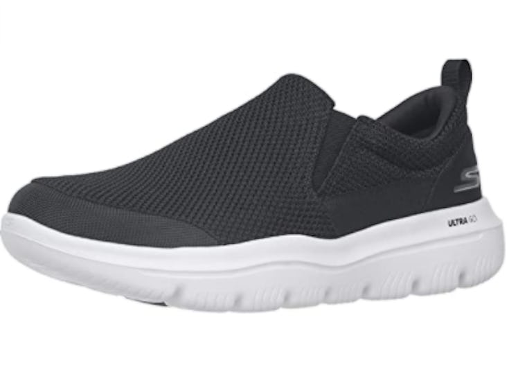 Skechers Go Walk Evolution Ultra - Impeccable Walking Shoe