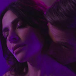 ARAH SHAHI as BILLIE CONNELLY and MIKE VOGEL as COOPER CONNELLY in SEX/LIFE, a show that is almost t...