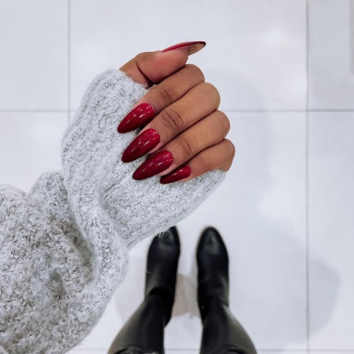 red ombre nails