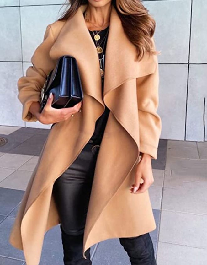 This trench coat makes the perfect topper for your Valentine's Day outfit.