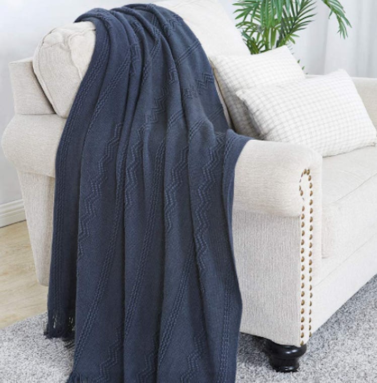Bourina Decorative Knitted Blanket