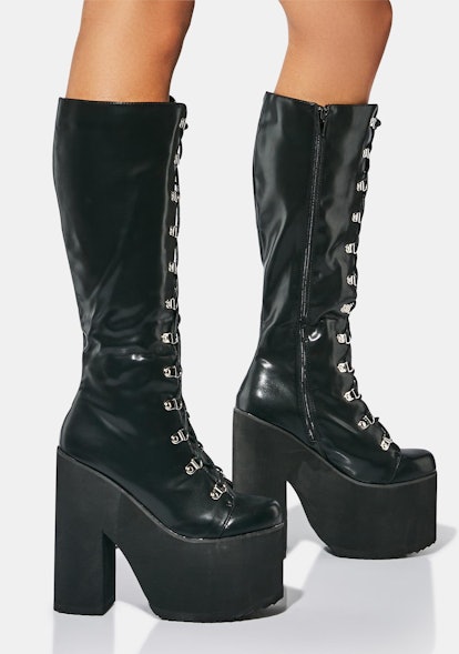 17 Black Platform Boots For 2022's Gothcore Trend