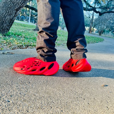 Kanye Adidas Yeezy Foam Runner Red October Vermilion on feet review