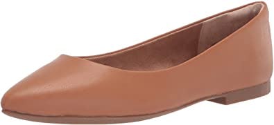 Amazon Essentials Pointed-Toe Ballet Flat
