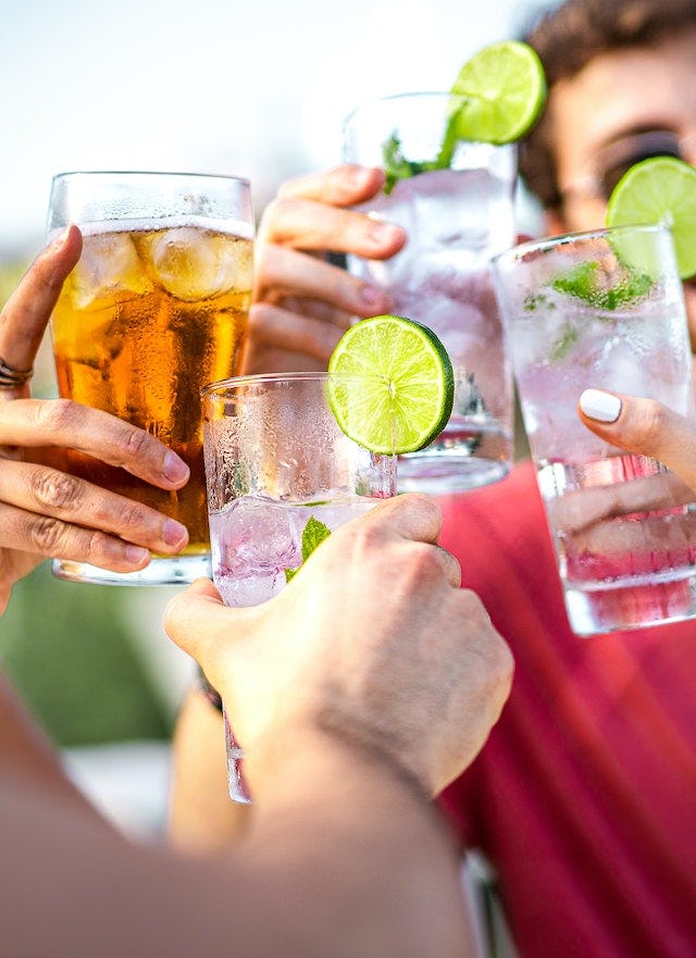 14 Dry January memes to make you forget about happy hour.