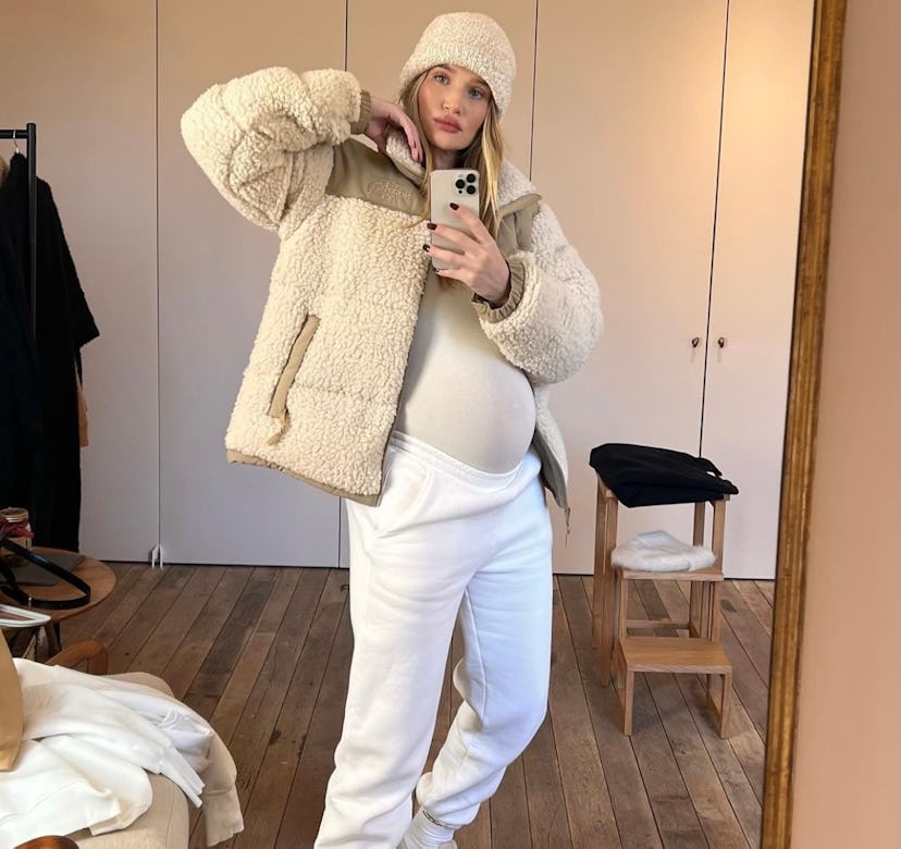 Rosie Huntington-Whiteley wearing a Northface fleece and sweats.