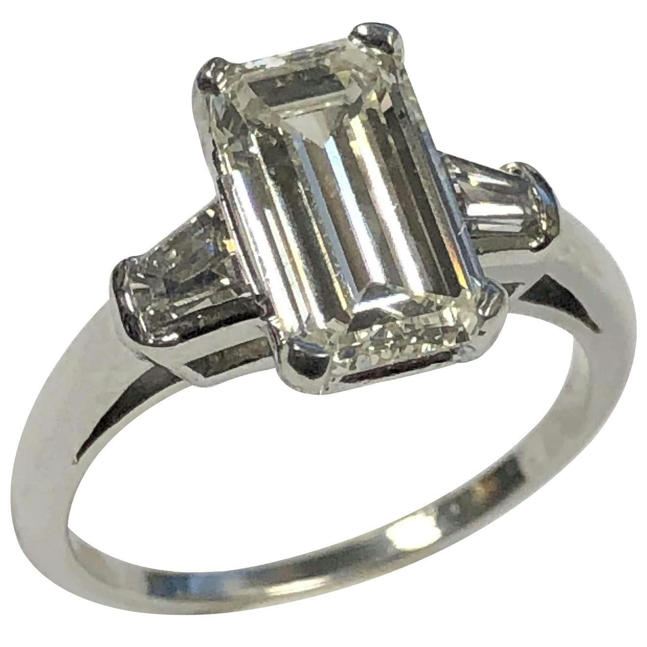 Vintage 1.07 Carat Emerald Cut Step Cut Diamond and Platinum Ring