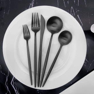 Vanys Matte Black Silverware Set (20 Pieces)