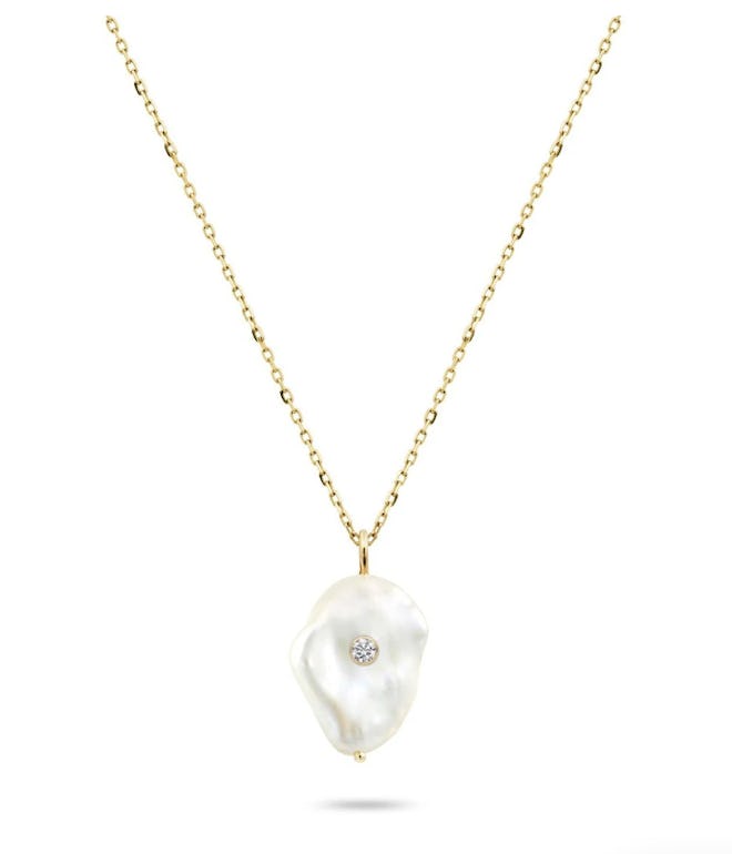 White Space Jewelry's Kenna Birthstone Pearl Necklace. 