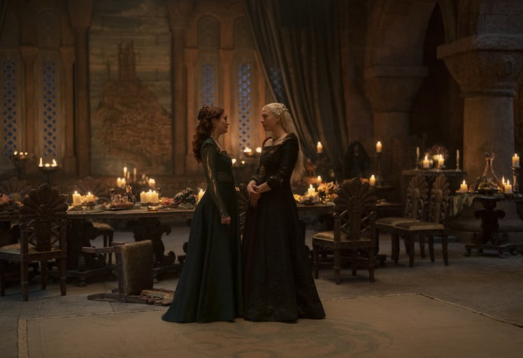 Olivia Cooke as Alicent Hightower and Emma D’Arcy as Rhaenyra Targaryen in House of the Dragon Episo...