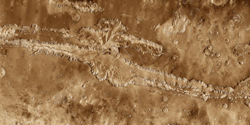 Mars canyon