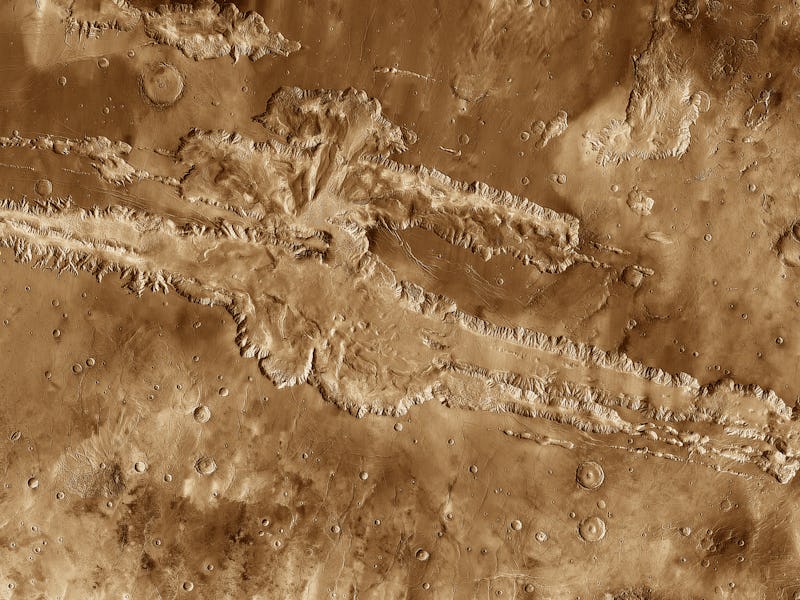Mars canyon