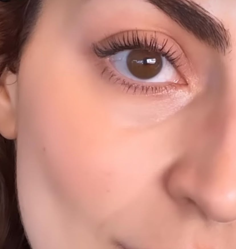 A woman with Talika Liopcils mascara on her eyelashes 