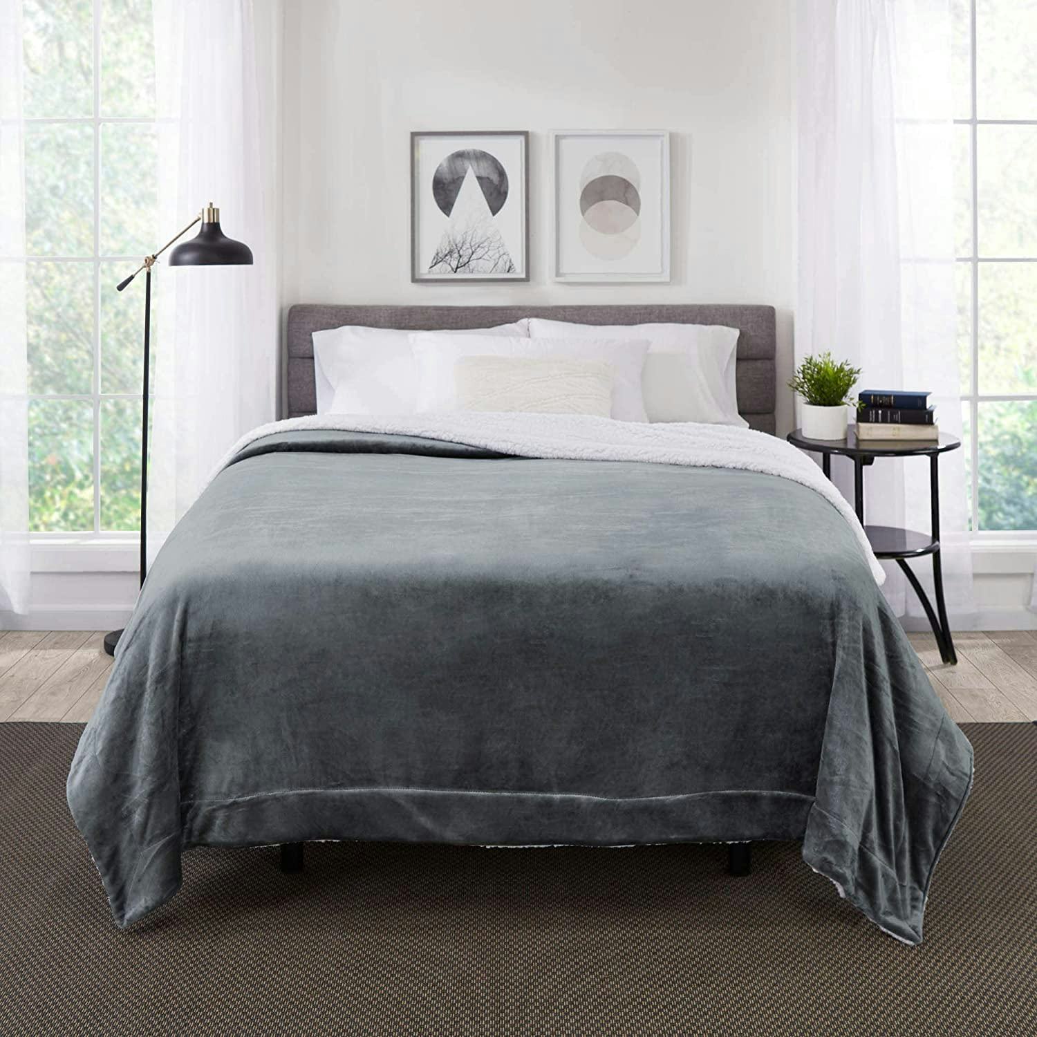 Genteele Sherpa Throw Blanket