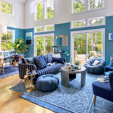 The House of HomeGoods has a blue living room. 