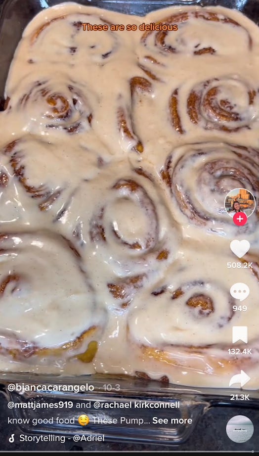 This TikToker makes Matt James and Rachael Kirkconnell's pumpkin cinnamon roll recipe from TikTok. 