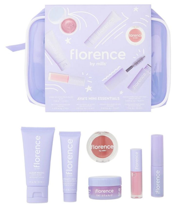 This skincare kit is one of the skincare products to bring home for the holidays.