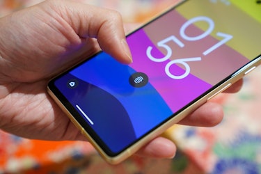 The Pixel 7's optical fingerprint sensor could be better