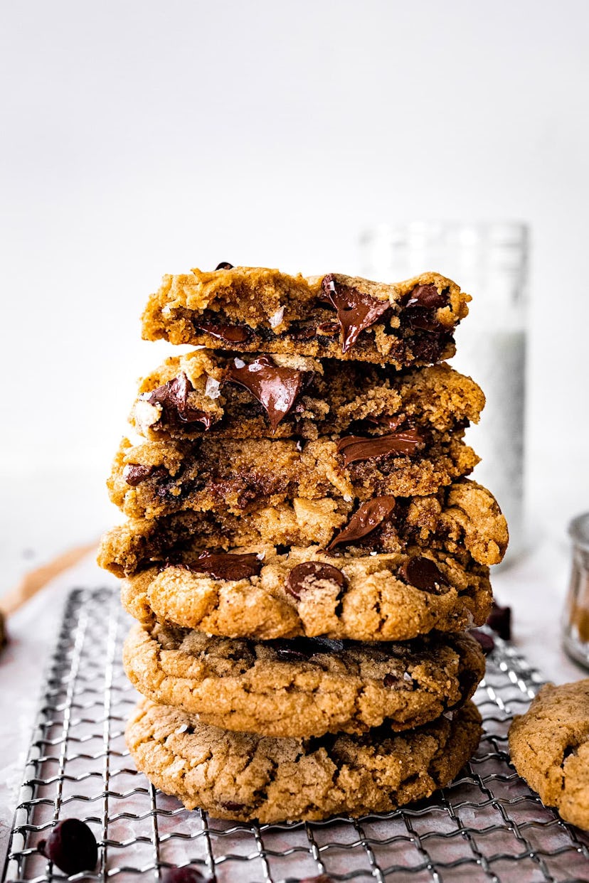 Thanksgiving cookie recipe idea: two peas & their pod's Brown Butter Biscoff Chocolate Chip Cookies