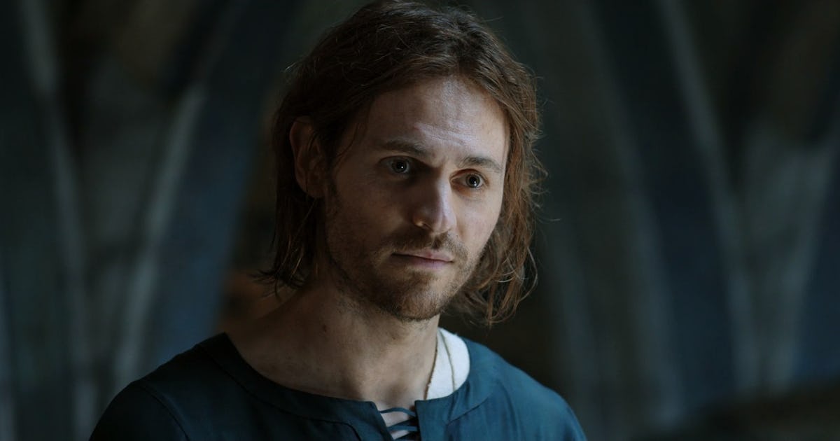 Rings Of Power Spoiled Halbrand s Real Identity With One Sneaky Clue rings-of-power-spoiled-halbrand-s-real-identity-with-one-sneaky-clue