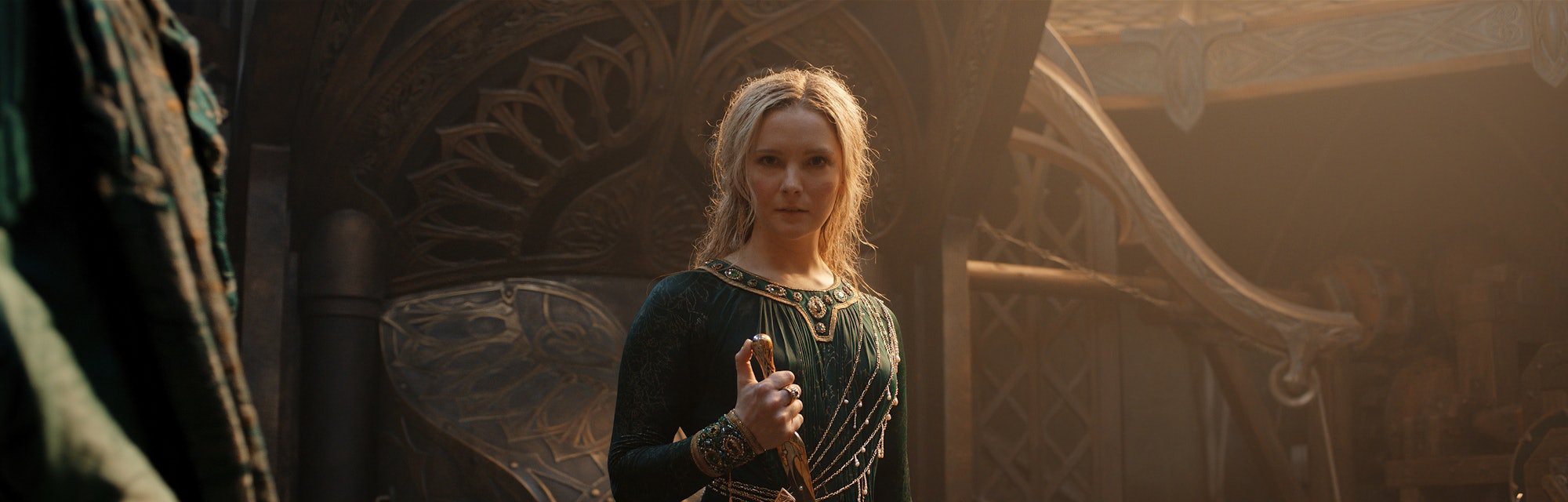 Galadriel (Morfydd Clark) holds her dagger in the Season 1 finale of The Lord of the Rings: The Ring...