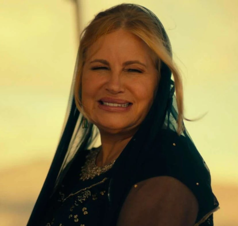 Jennifer Coolidge Halloween costumes are the perfect idea for a funny look.