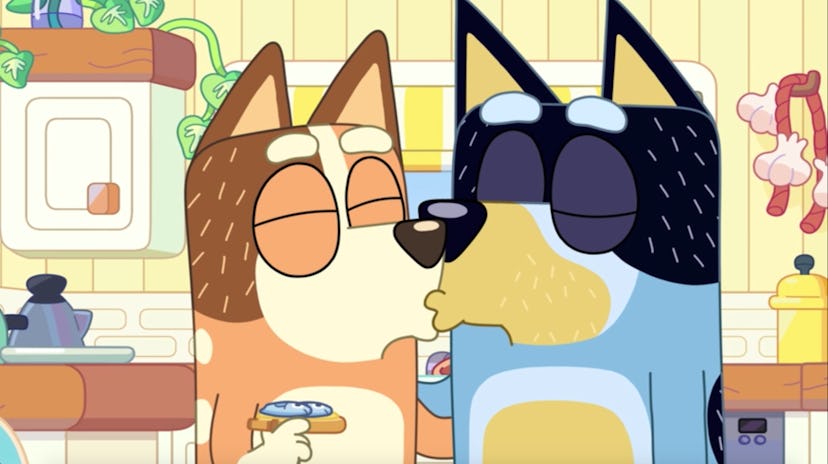 Chilli and Bandit kiss in the episode "Smoochy Kiss."