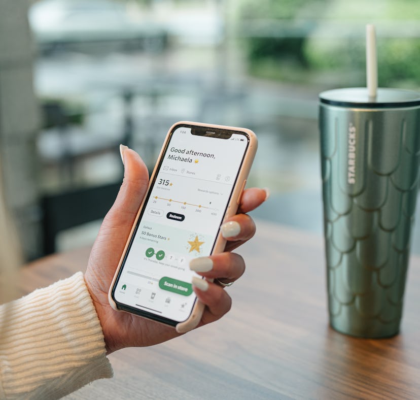 Starbuck's Star Days 2022 offer 1,000 daily bonus Stars and arcade games.