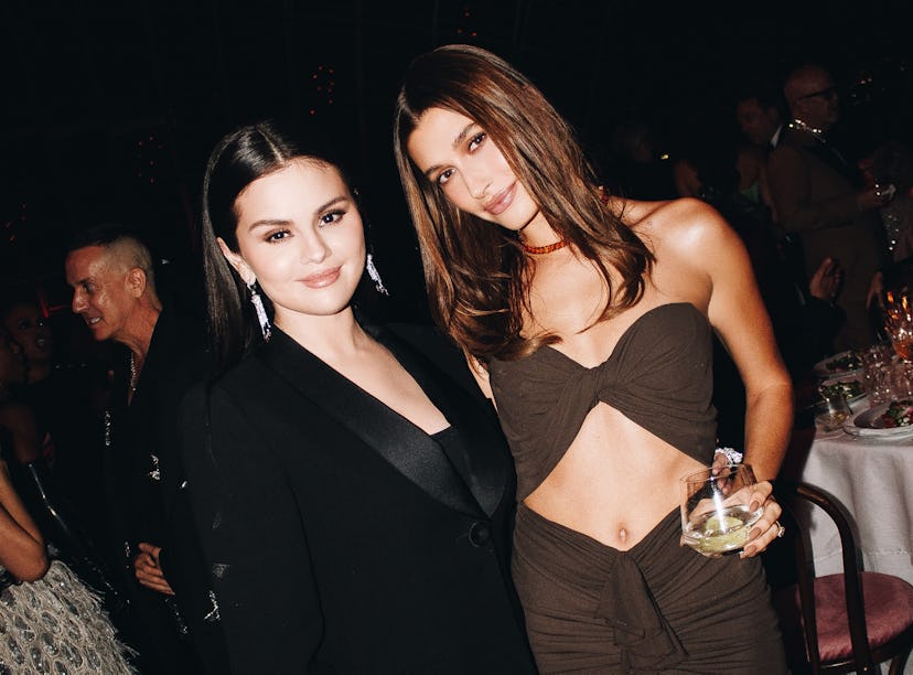 At the Academy Museum of Motion Pictures 2nd Annual Gala, Selena Gomez and Hailey Bieber's body lang...