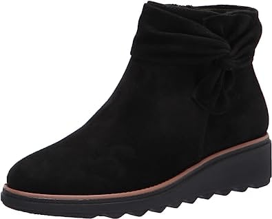 If you&rsquo;re looking for cute ankle boots for plantar fasciitis, consider these Clarks booties.