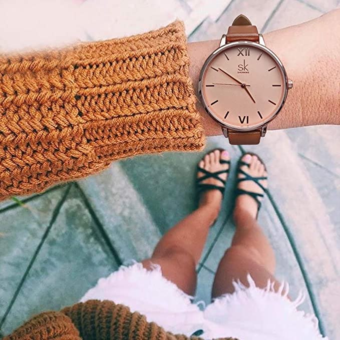 SHENGKE Leather Band Quartz Watch