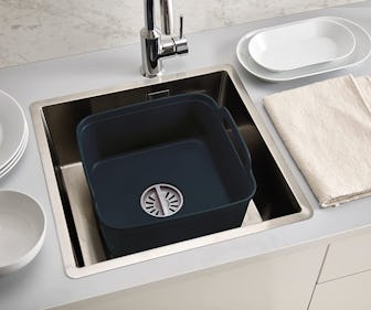 Joseph Joseph Wash and Drain Dish Tub