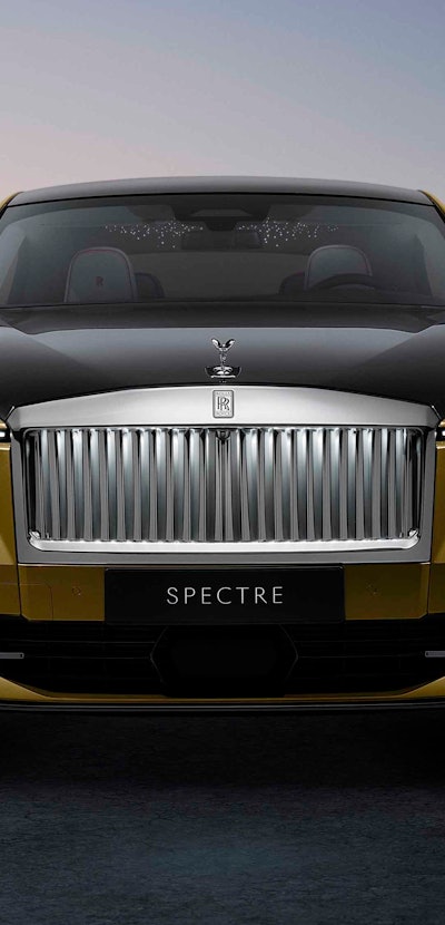 Rolls-Royce Spectre front exterior