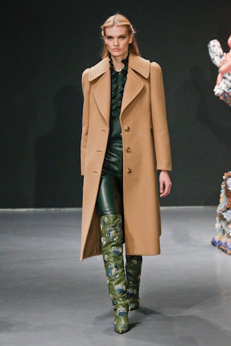 RTW Fall 2011 Boot trends : sexy and 1940's! (The Official ContentMode Blog)