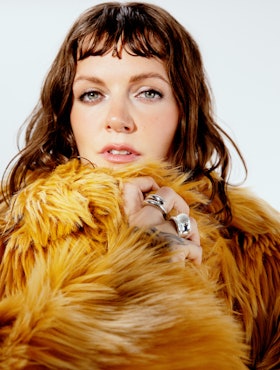 Singer with red hair named Tove Lo talking about her new album - Dirt Femme
