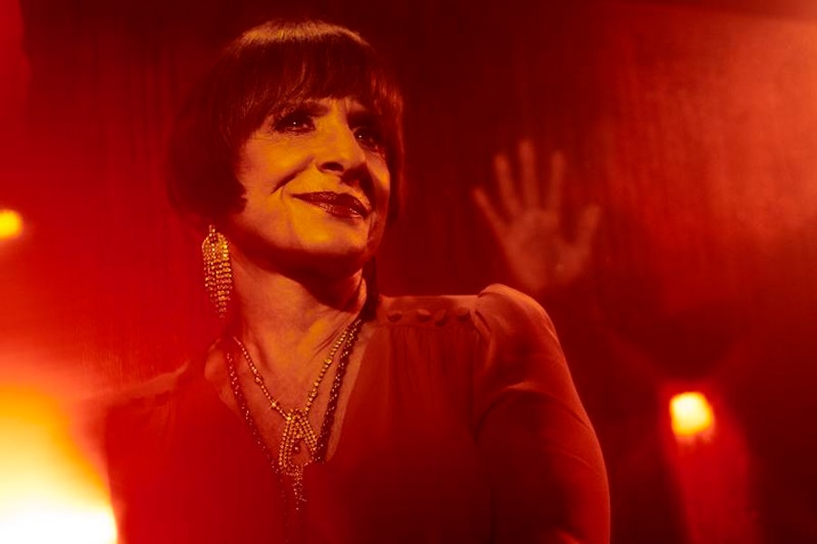 Patti LuPone gives up equity card