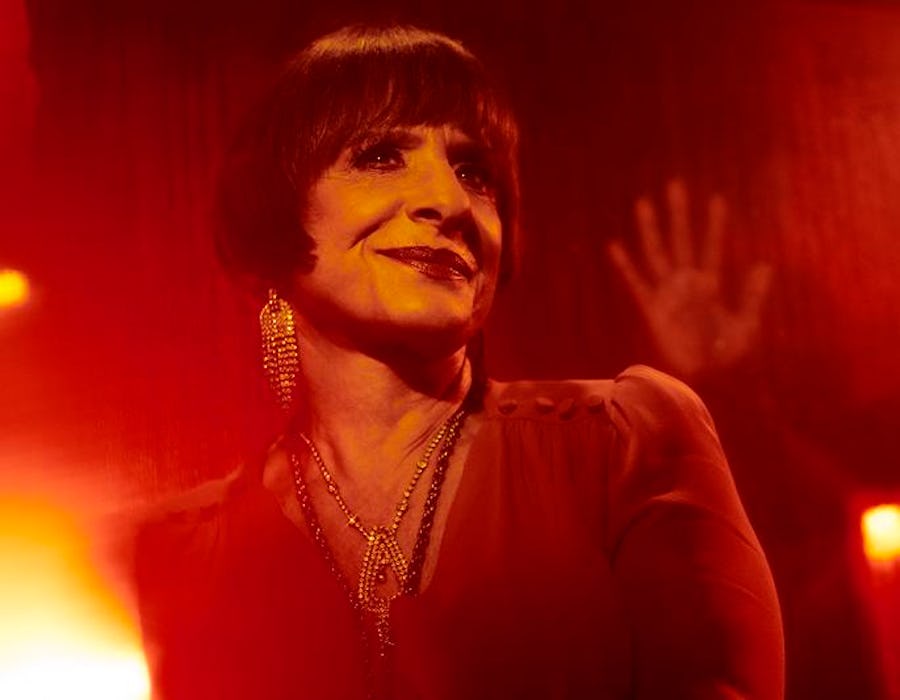 Patti LuPone gives up equity card