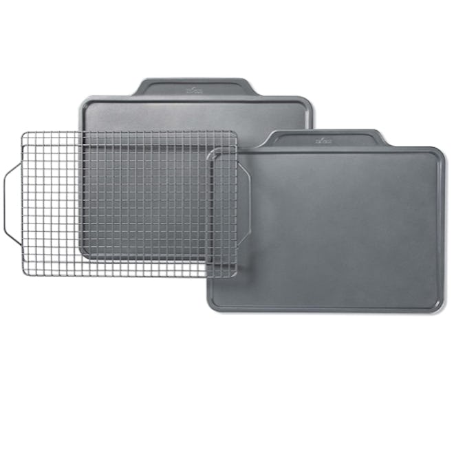 This set of two nontoxic, aluminized steel baking sheets come with a cooling rack.