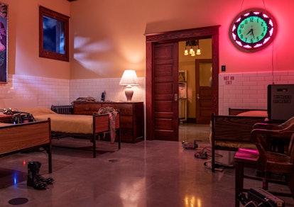 You can stay in a 'Ghostbusters' firehouse with Vacasa this Halloween. 