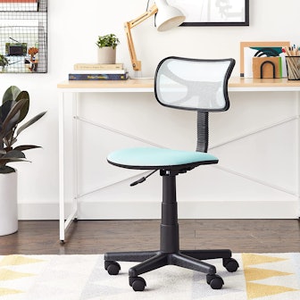 Urban Shop Swivel Mesh Desk Chair