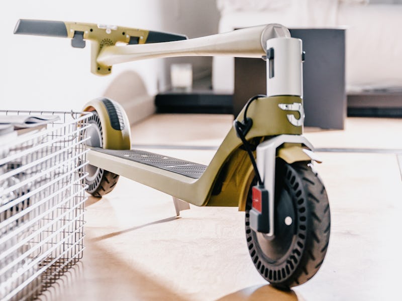 A connected e-scooter from Unagi.